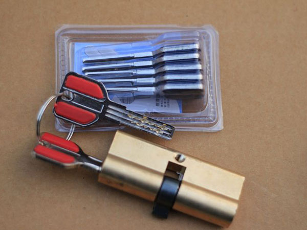 牡丹24小时上门开锁公司